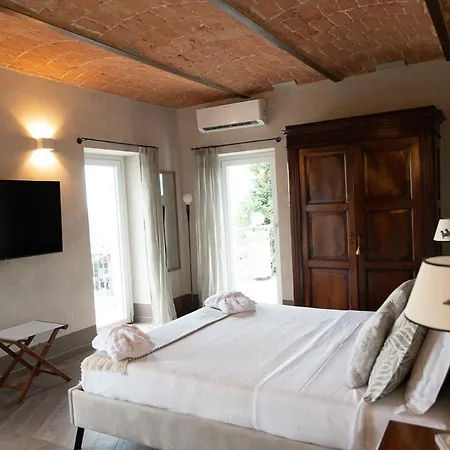 Alojamento de Acomodação e Pequeno-almoço Sedendo E Mirando Neive