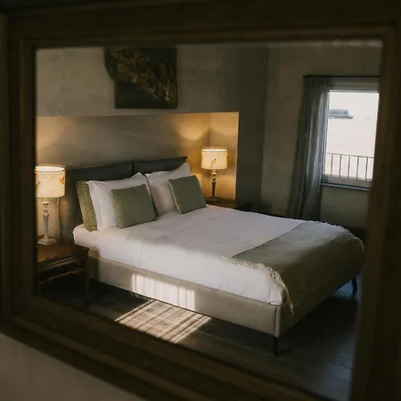 Sedendo E Mirando Bed & Breakfast 4*