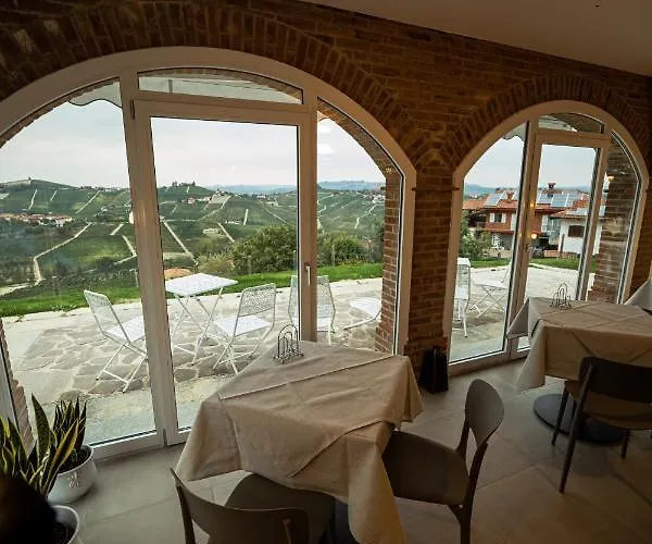 Sedendo E Mirando Bed & Breakfast 4*